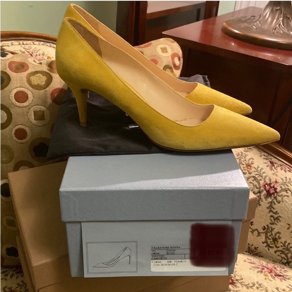Yellow suede PRADA shoes , size 37, in the original box - Picture 11 of 15